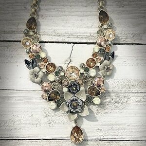 Simply Vera necklace